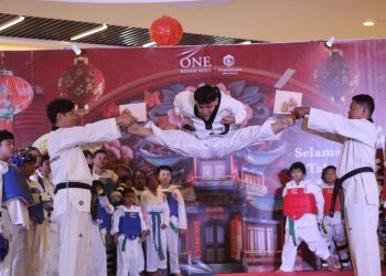 Taekwondo Kharisma Bangsa Berpartisipasi dalam Perayaan Imlek