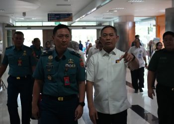 Direktur RSBP Batam Kunjungi Wakapuskes TNI Bahas Sinergi Layanan Kesehatan