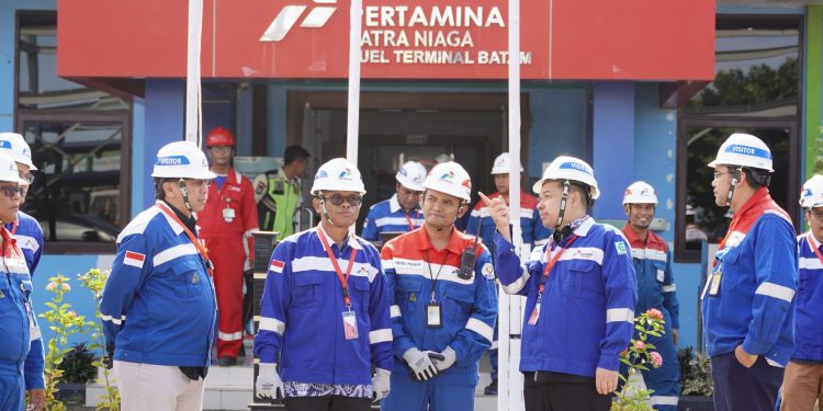 Direktur Keuangan Tinjau Fuel Terminal Batam dan AFT Hang Nadim