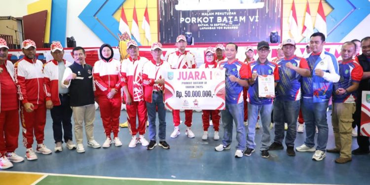 Juara Umum Kecamatan Sekupang di Porkot Batam VI