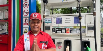 Dedikasi Operator SPBU Tiga Dekade Melayani Energi di Indonesia